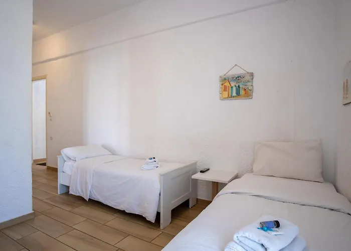 Ble Island Херсонісос