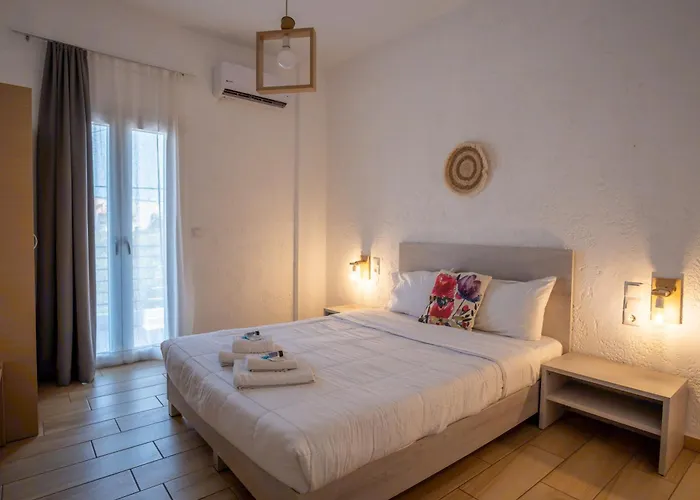 Ble Island Херсонісос