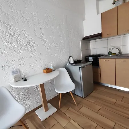 Ble Island Херсонісос