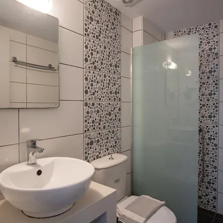 Ble Island Aparthotel Hersonissos (Crete)