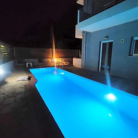 Ble Island Aparthotel Hersonissos (Crete)