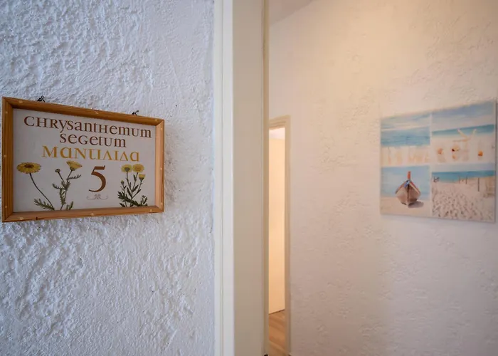 Ble Island Aparthotel 4*