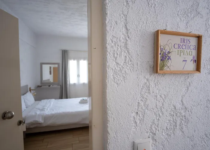 Ble Island Aparthotel Hersonissos (Crete)